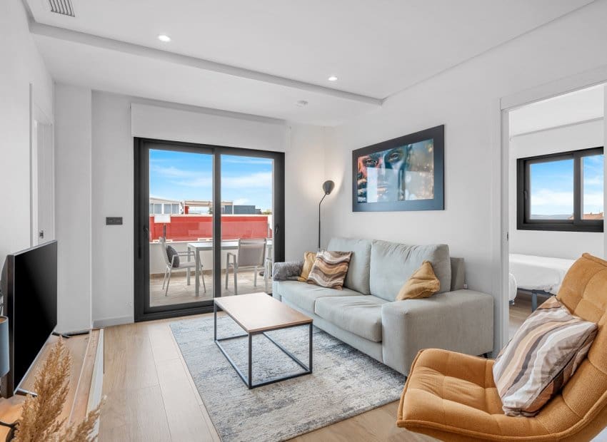 2 bedroom Apartment for sale in Los Altos - € 249,500 (Ref: 10019738)