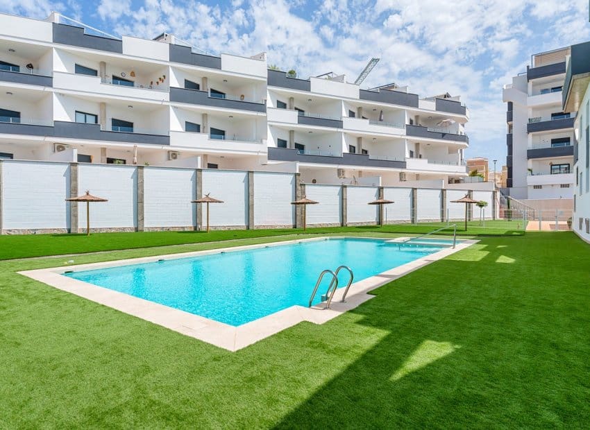 2 bedroom Apartment for sale in Los Altos - € 249,500 (Ref: 10019738)