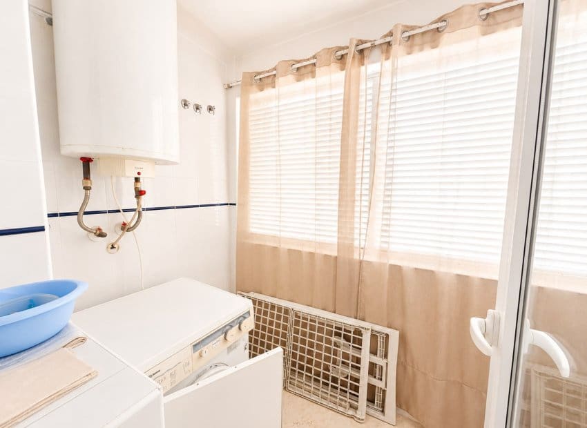 2 sovrum Lägenhet till salu i Punta Prima med pool - 239 995 € (Ref: 10019995)