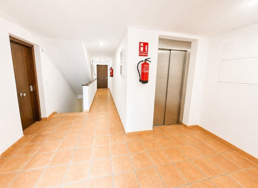 2 sovrum Lägenhet till salu i Punta Prima med pool - 239 995 € (Ref: 10019995)