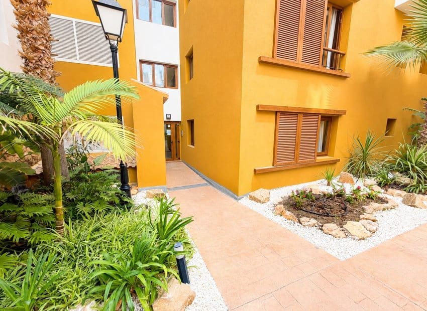 2 sovrum Lägenhet till salu i Punta Prima med pool - 239 995 € (Ref: 10019995)