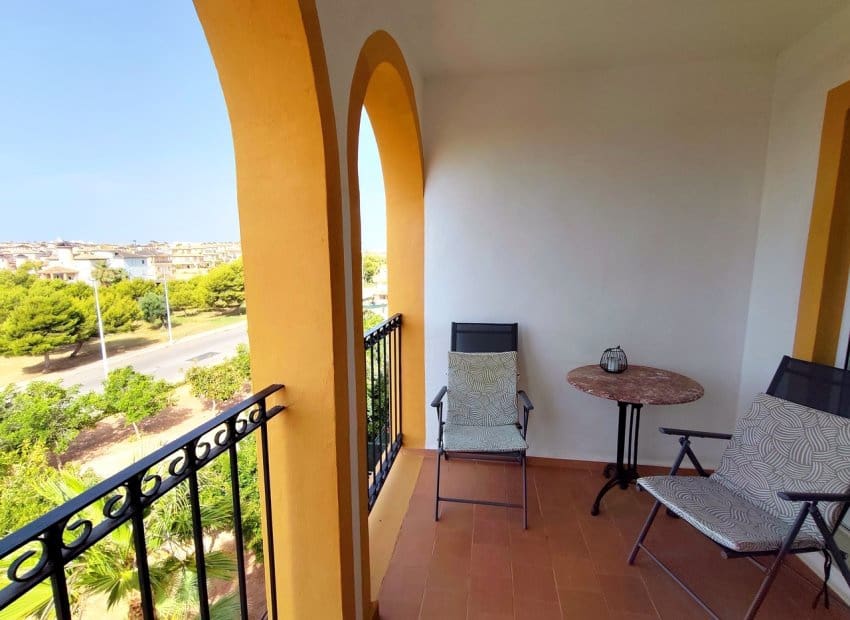 2 slaapkamer Appartement te koop in La Zenia met zwembad - € 169.900 (Ref: 10023003)