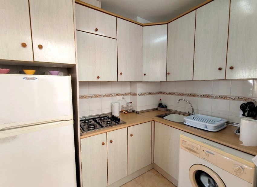 2 slaapkamer Appartement te koop in La Zenia met zwembad - € 169.900 (Ref: 10023003)