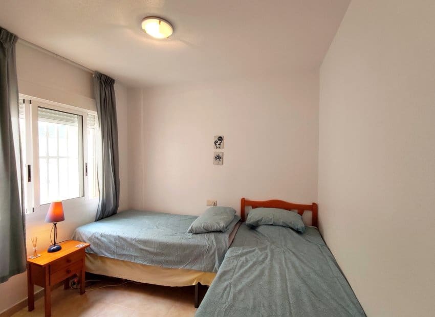 2 slaapkamer Appartement te koop in La Zenia met zwembad - € 169.900 (Ref: 10023003)