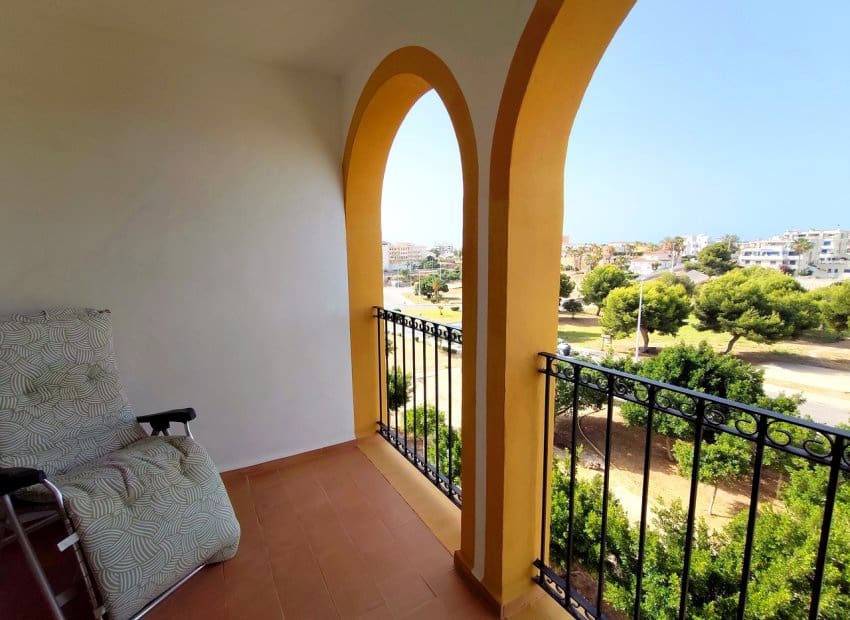 2 slaapkamer Appartement te koop in La Zenia met zwembad - € 169.900 (Ref: 10023003)