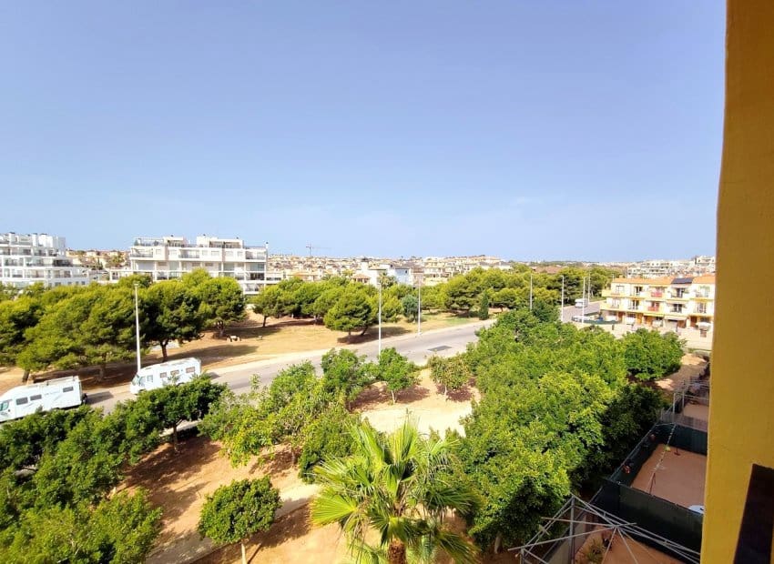 2 slaapkamer Appartement te koop in La Zenia met zwembad - € 169.900 (Ref: 10023003)