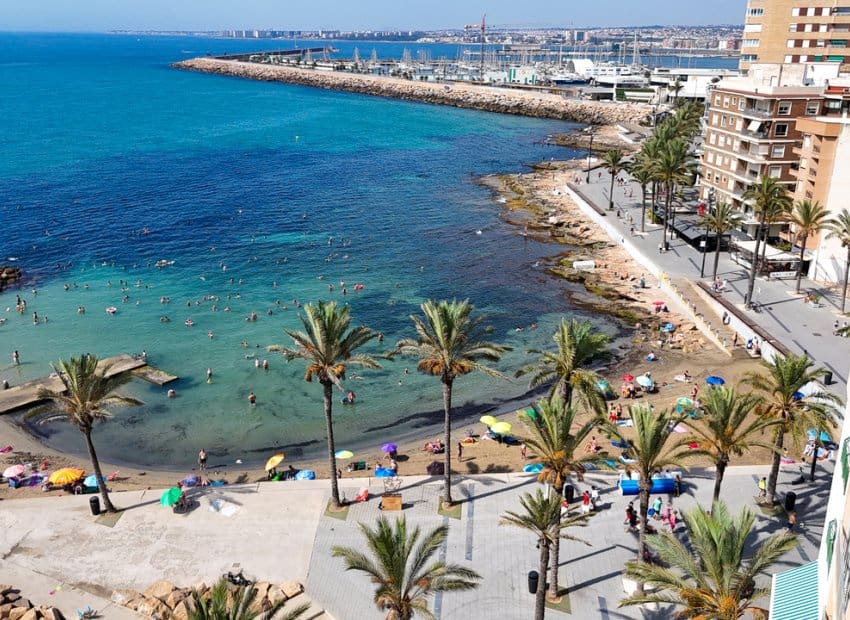 2 slaapkamer Appartement te koop in Torrevieja - € 259.000 (Ref: 10023004)