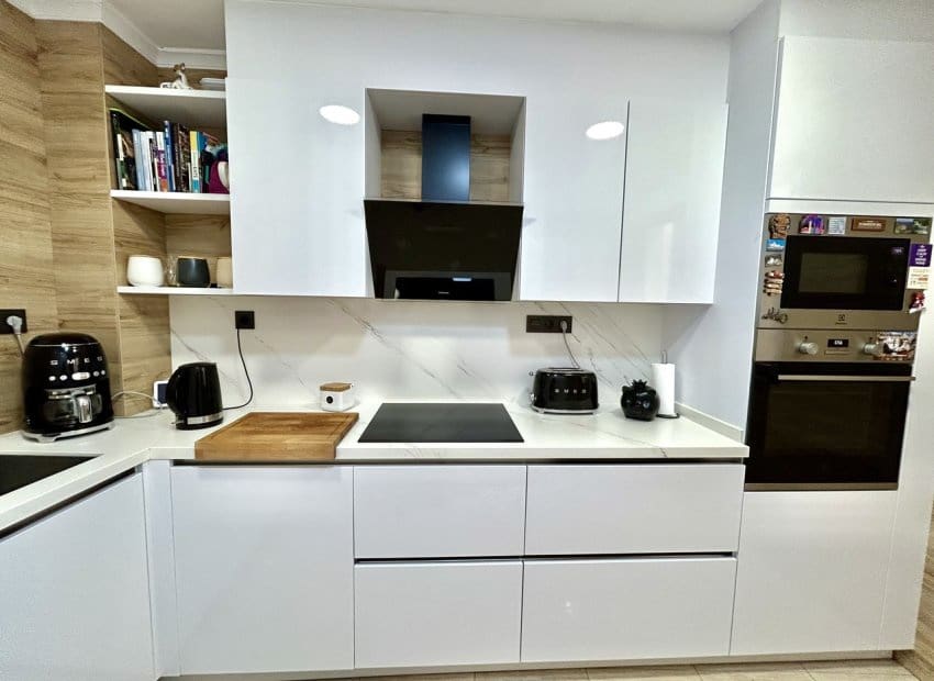 2 slaapkamer Appartement te koop in Torrevieja - € 259.000 (Ref: 10023004)