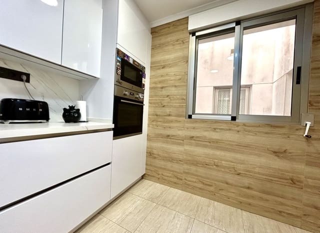 2 slaapkamer Appartement te koop in Parque Acuático - Sector 25, Torrevieja - € 259.000 (Ref: 10023004)