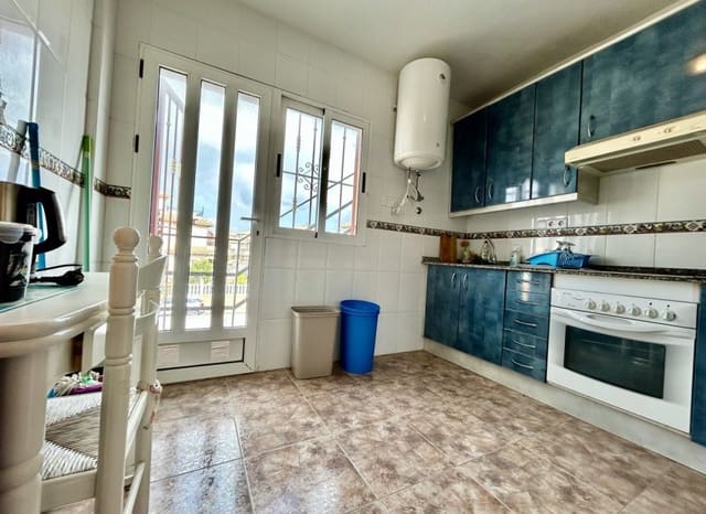 3 sovrum Lägenhet till salu i La Zenia, Orihuela med pool - 195 000 € (Ref: 10023005)