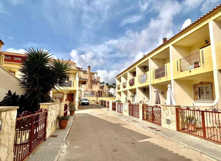 3 soverom Leilighet til salgs i La Zenia med svømmebasseng - € 195 000 (Ref: 10023005)
