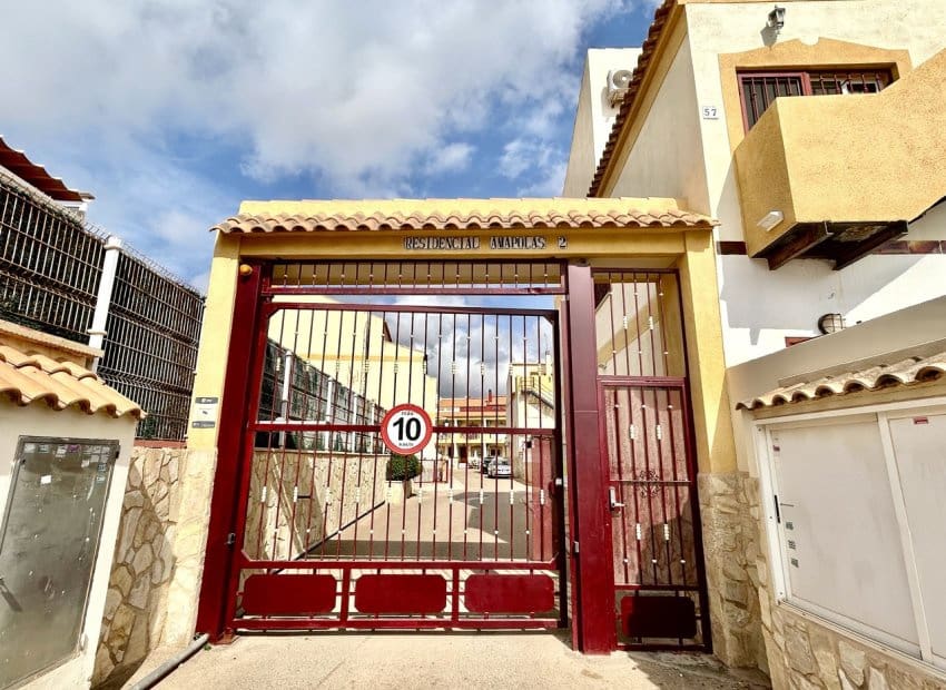 3 soverom Leilighet til salgs i La Zenia med svømmebasseng - € 195 000 (Ref: 10023005)