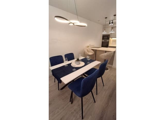 Apartamento de 2 habitaciones en Playa del Acequión, Torrevieja en venta - 249.900 € (Ref: 10032421)