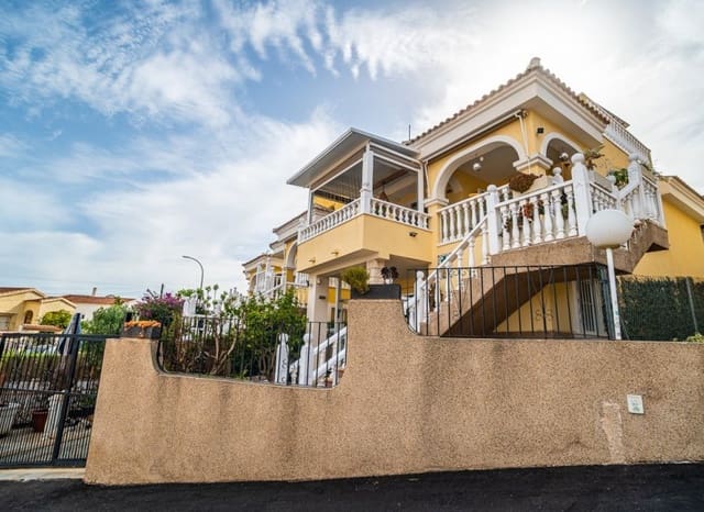 3 slaapkamer Villa te koop in San Fulgencio met zwembad - € 288.000 (Ref: 10032423)