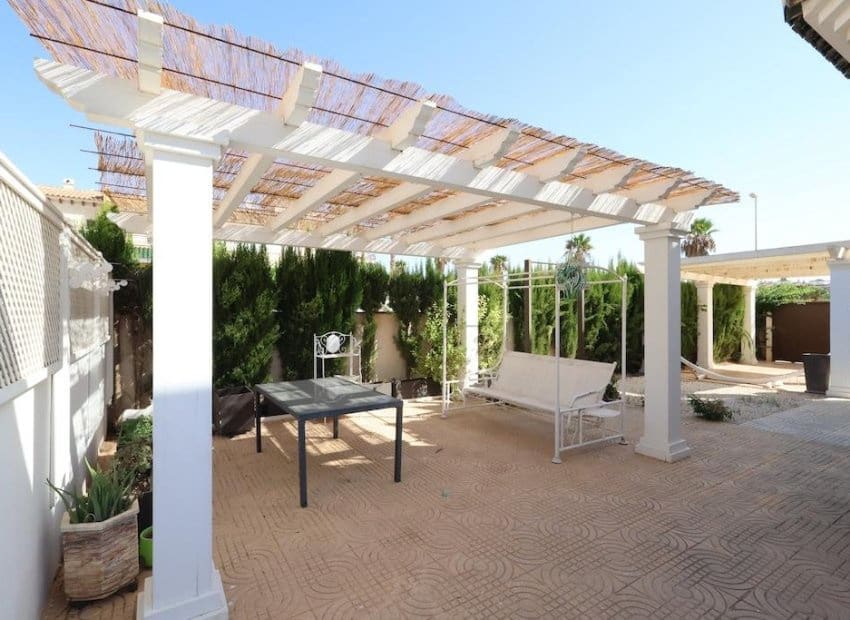 3 Zimmer Haus zu verkaufen in Ciudad Quesada mit Pool - 289.900 € (Ref: 10032427)