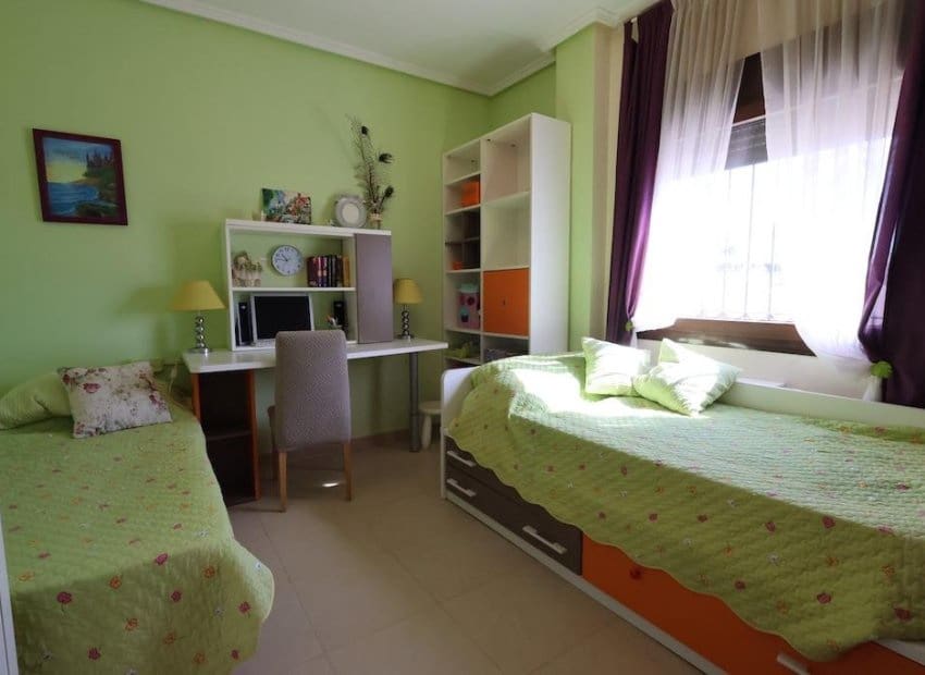 3 Zimmer Haus zu verkaufen in Ciudad Quesada mit Pool - 289.900 € (Ref: 10032427)