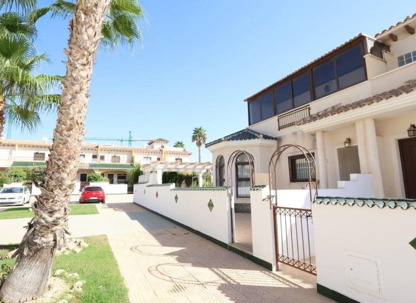 3 Zimmer Haus zu verkaufen in Ciudad Quesada mit Pool - 289.900 € (Ref: 10032427)