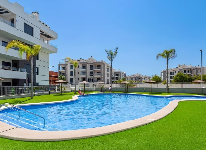 2 soveværelse Lejlighed til salg i Villamartin med swimmingpool - € 255.900 (Ref: 10032428)