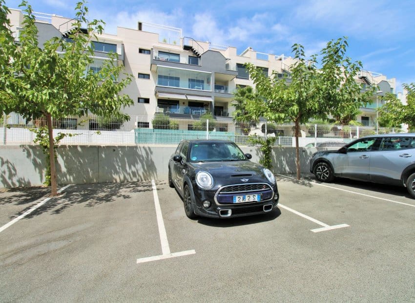 2 soveværelse Lejlighed til salg i Villamartin med swimmingpool - € 255.900 (Ref: 10032428)