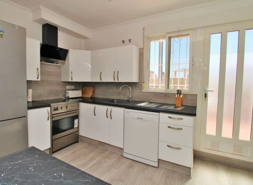 2 Zimmer Apartment zu verkaufen in Villamartin mit Pool - 189.900 € (Ref: 10032430)