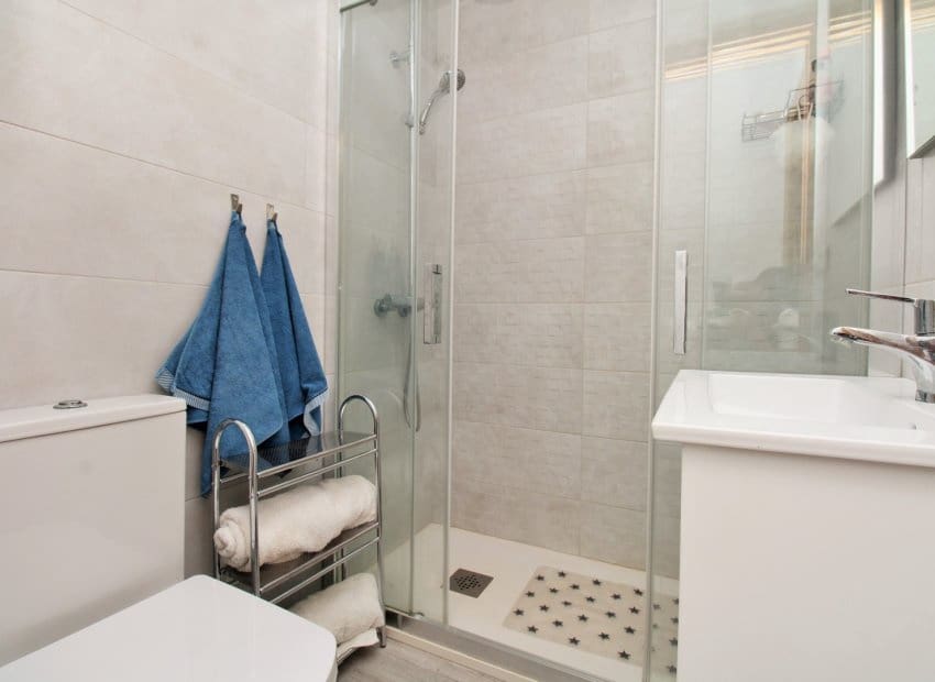 2 Zimmer Apartment zu verkaufen in Villamartin mit Pool - 189.900 € (Ref: 10032430)