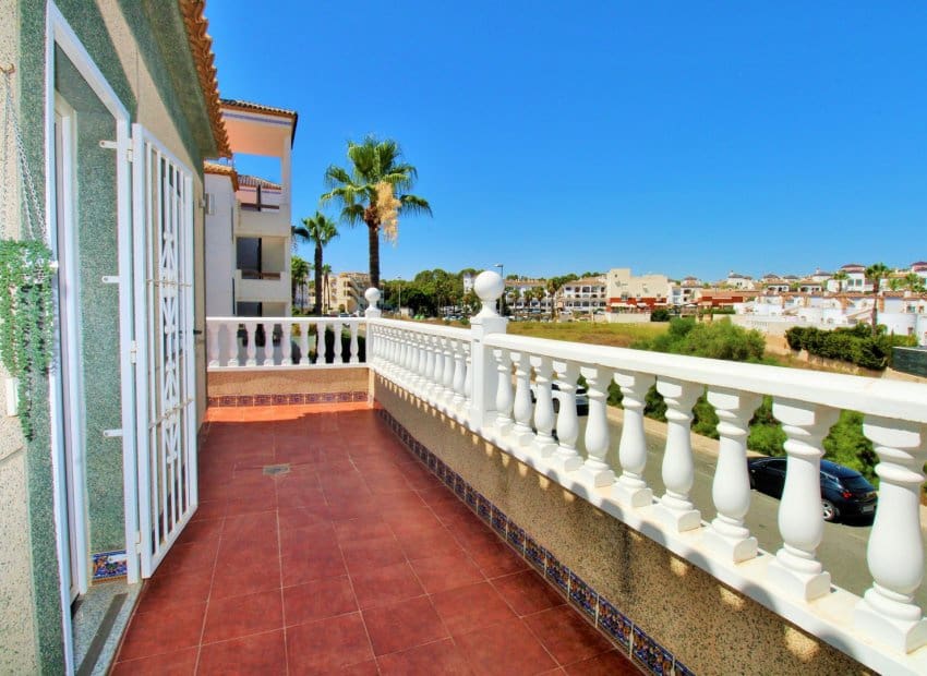 2 Zimmer Apartment zu verkaufen in Villamartin mit Pool - 189.900 € (Ref: 10032430)