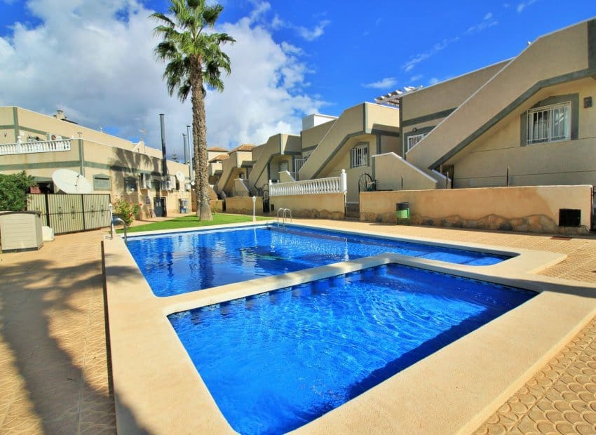 2 Zimmer Apartment zu verkaufen in Villamartin mit Pool - 189.900 € (Ref: 10032430)