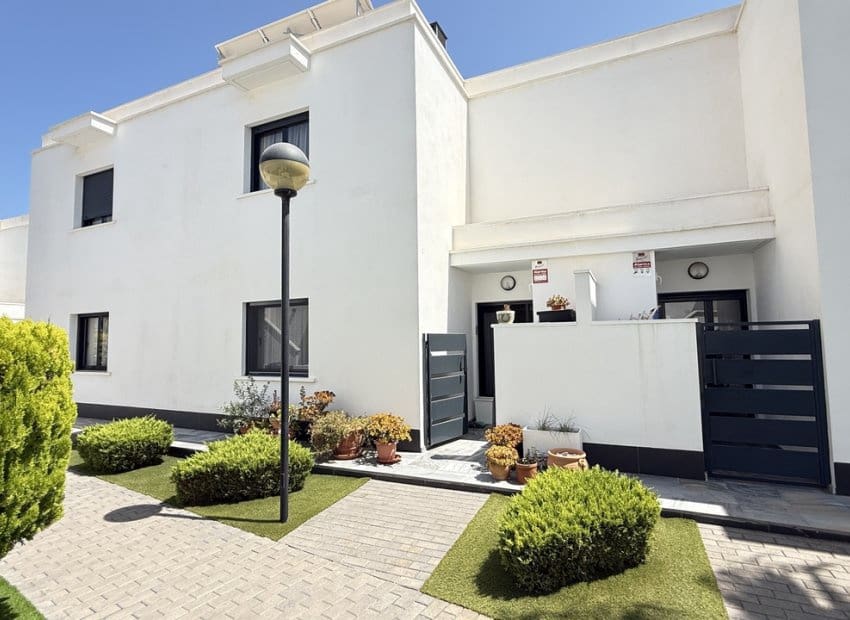 3 bedroom Townhouse for sale in Cabo Roig with pool - € 395,000 (Ref: 10032431)