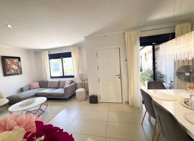 3 bedroom Townhouse for sale in Cabo Roig, Orihuela with pool - € 395,000 (Ref: 10032431)