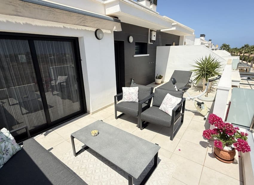 3 bedroom Townhouse for sale in Cabo Roig with pool - € 395,000 (Ref: 10032431)