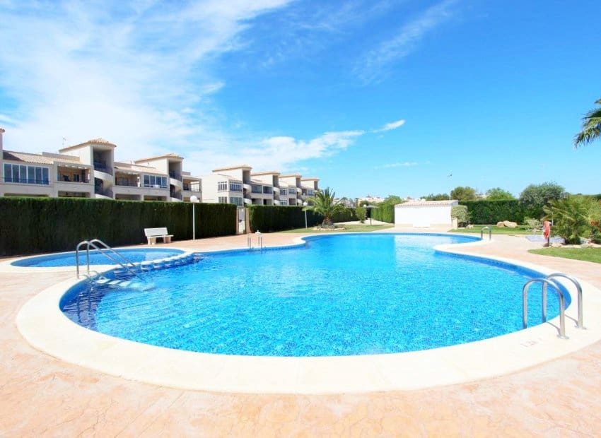 2 quarto Apartamento para venda em Orihuela Costa com piscina - 149 000 € (Ref: 10032516)