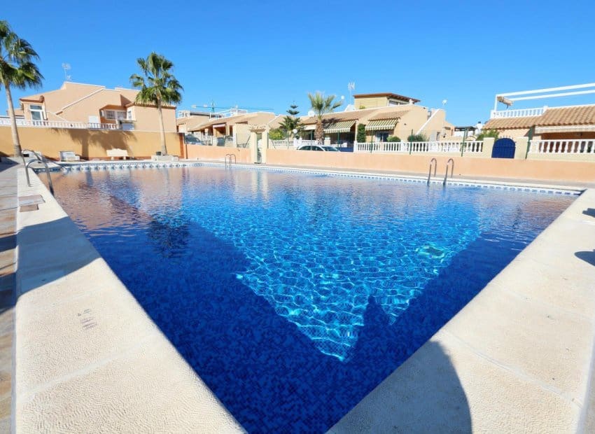 2 quarto Apartamento para venda em Orihuela Costa com piscina - 149 000 € (Ref: 10032516)