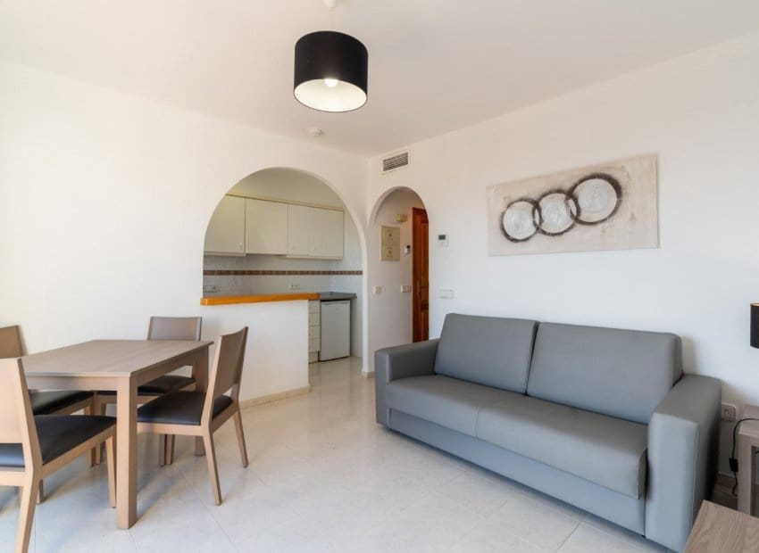 2 Zimmer Apartment zu verkaufen in Calpe / Calp mit Pool - 270.000 € (Ref: 10032518)