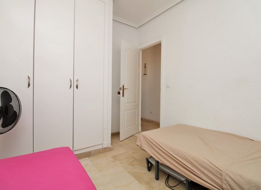 2 soveværelse Lejlighed til salg i Villamartin med swimmingpool - € 184.950 (Ref: 10034415)
