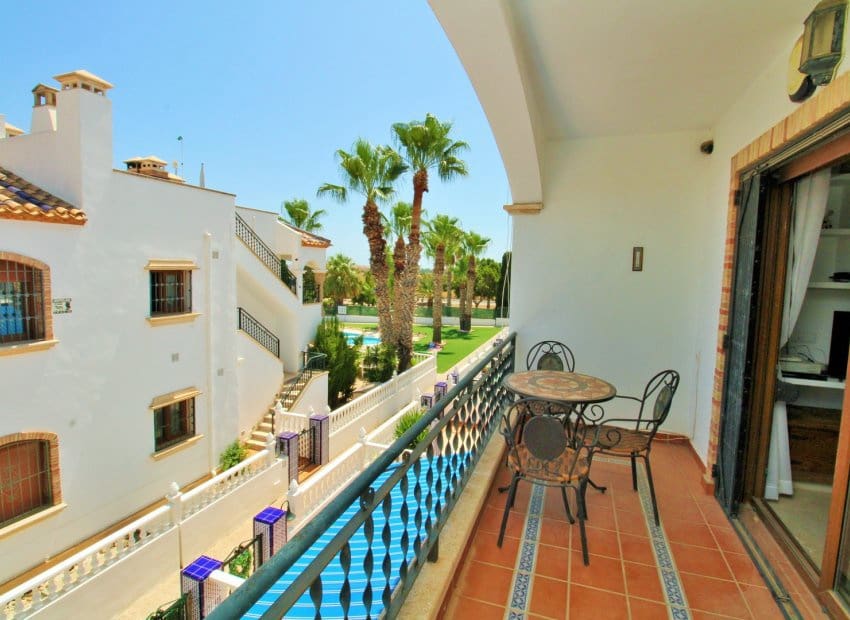 2 soveværelse Lejlighed til salg i Villamartin med swimmingpool - € 184.950 (Ref: 10034415)