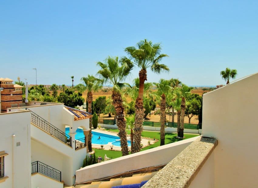 2 soveværelse Lejlighed til salg i Villamartin med swimmingpool - € 184.950 (Ref: 10034415)