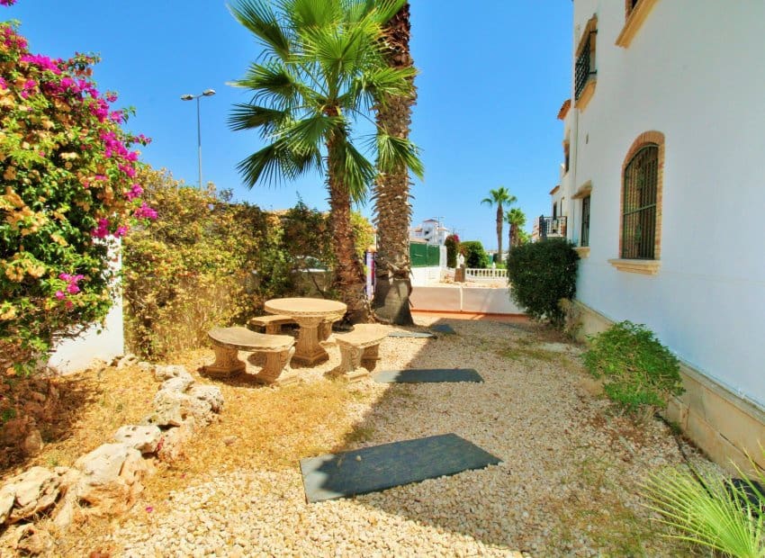 2 soveværelse Lejlighed til salg i Villamartin med swimmingpool - € 184.950 (Ref: 10034415)
