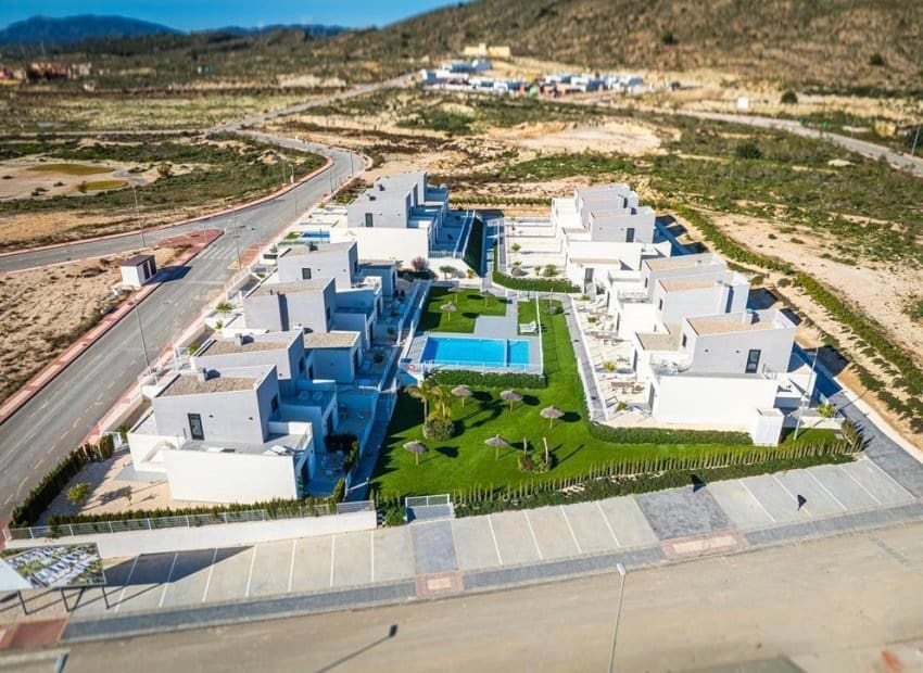 2 bedroom Townhouse for sale in Banos y Mendigo with pool - € 250,000 (Ref: 10034416)