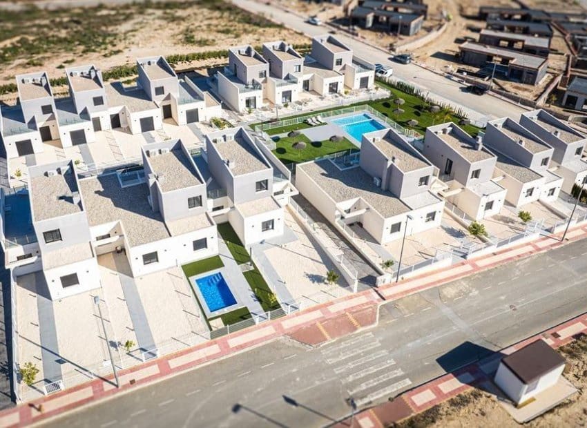 2 bedroom Townhouse for sale in Banos y Mendigo with pool - € 250,000 (Ref: 10034416)