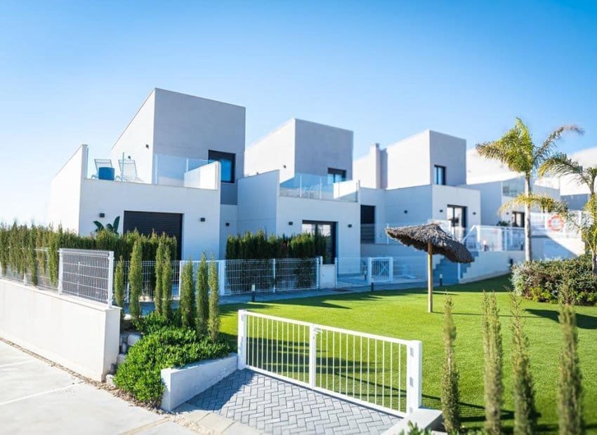 2 bedroom Townhouse for sale in Banos y Mendigo with pool - € 250,000 (Ref: 10034416)
