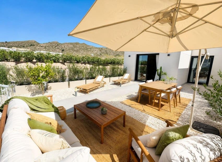 2 bedroom Townhouse for sale in Banos y Mendigo with pool - € 250,000 (Ref: 10034416)