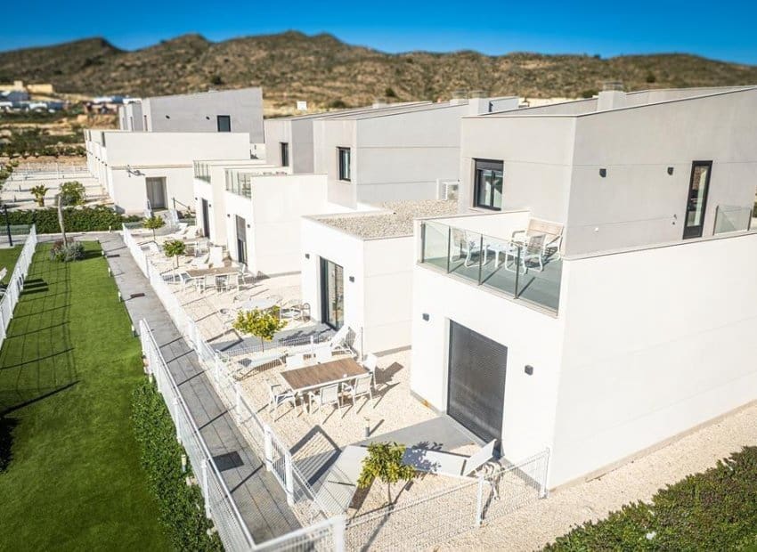 2 bedroom Townhouse for sale in Banos y Mendigo with pool - € 250,000 (Ref: 10034416)