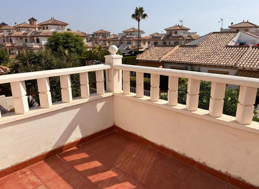 2 sypialnia Willa na sprzedaż w Orihuela Costa z basenem - 269 000 € (Ref: 10034418)