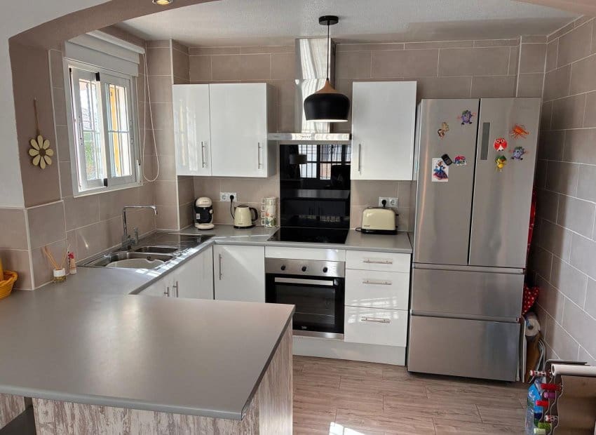 2 sypialnia Willa na sprzedaż w Orihuela Costa z basenem - 269 000 € (Ref: 10034418)