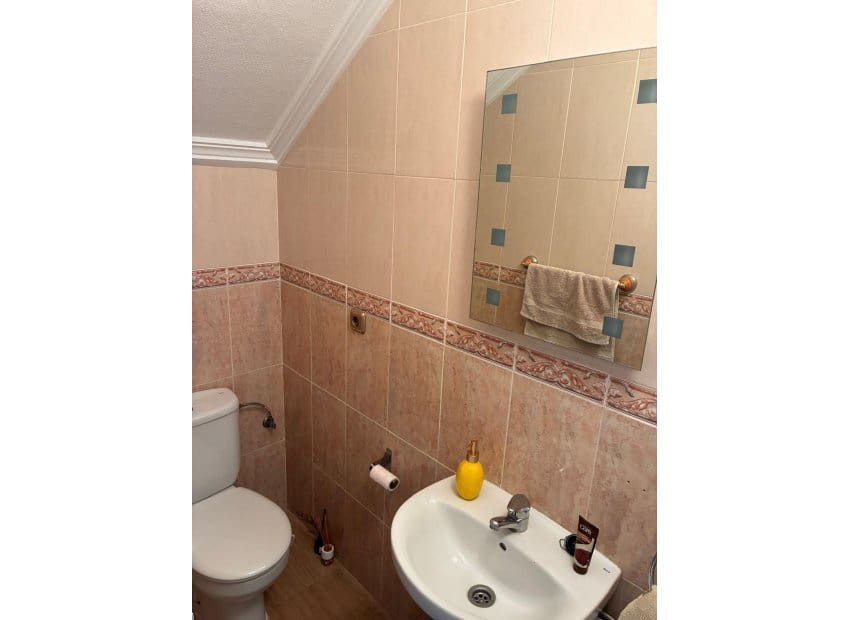 2 sypialnia Willa na sprzedaż w Orihuela Costa z basenem - 269 000 € (Ref: 10034418)