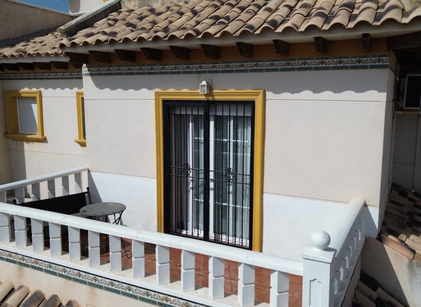 2 sypialnia Willa na sprzedaż w Orihuela Costa z basenem - 269 000 € (Ref: 10034418)