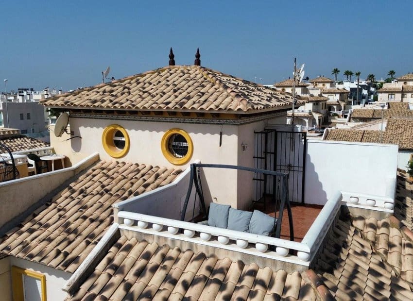 2 sypialnia Willa na sprzedaż w Orihuela Costa z basenem - 269 000 € (Ref: 10034418)