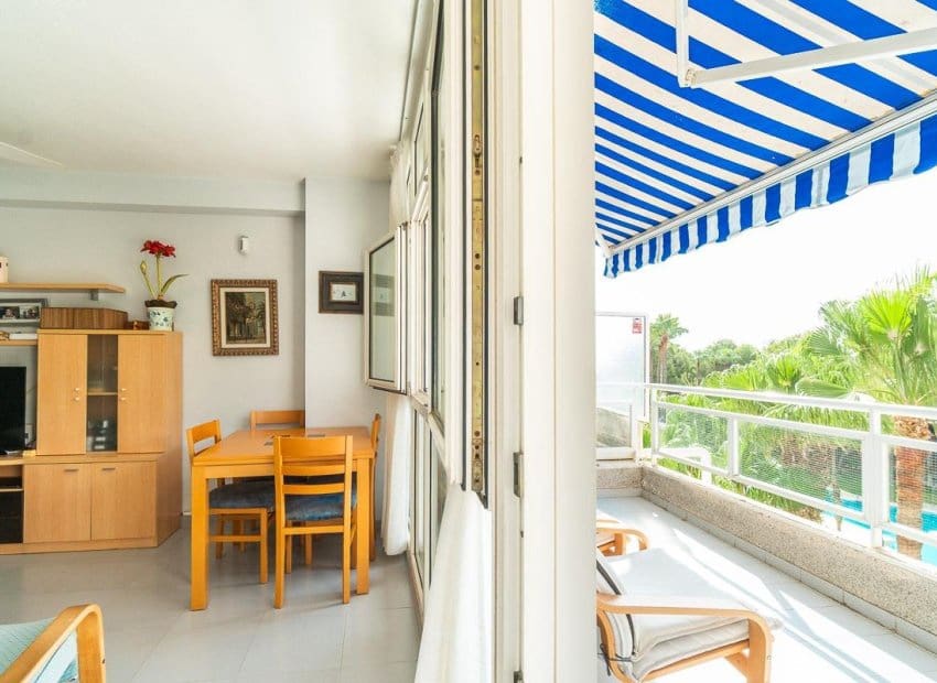 3 sovrum Lägenhet till salu i Orihuela Costa med pool - 199 999 € (Ref: 10035734)