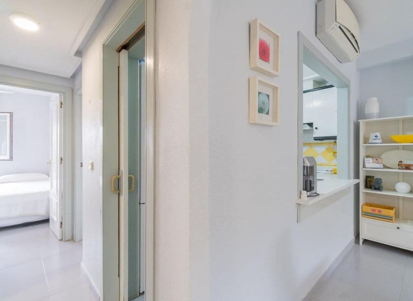 3 sovrum Lägenhet till salu i Orihuela Costa med pool - 199 999 € (Ref: 10035734)