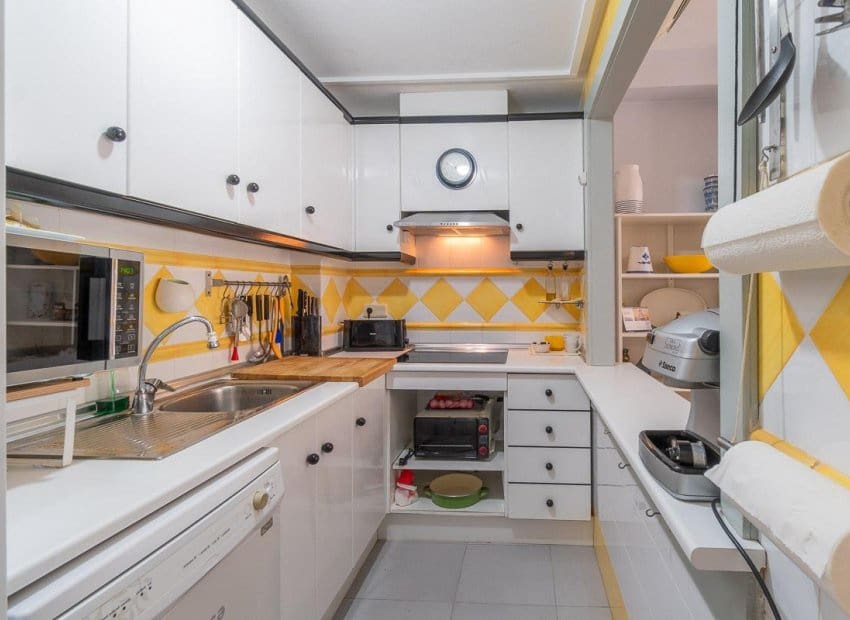 3 sovrum Lägenhet till salu i Orihuela Costa med pool - 199 999 € (Ref: 10035734)